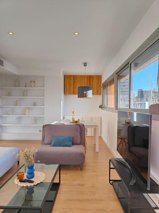 Large Terrace Luxury Apartment ซานต์อาเตรียเดเบซอซ ภายนอก รูปภาพ