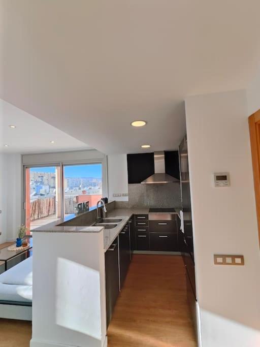 Large Terrace Luxury Apartment ซานต์อาเตรียเดเบซอซ ภายนอก รูปภาพ