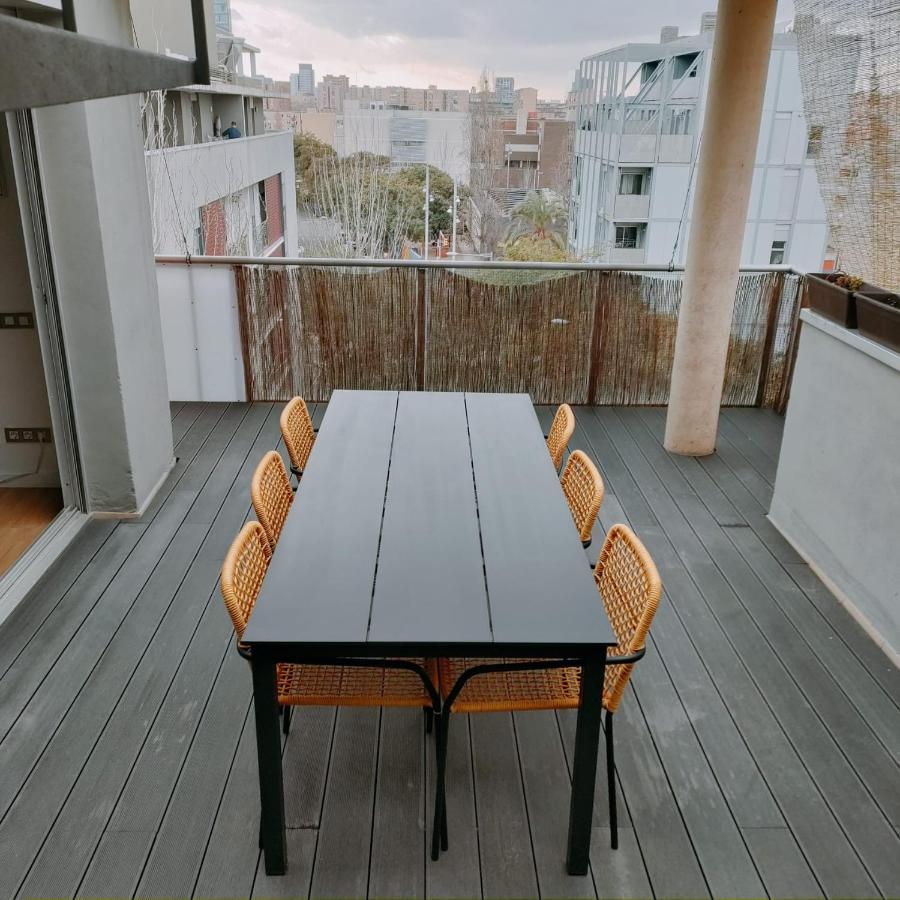 Large Terrace Luxury Apartment ซานต์อาเตรียเดเบซอซ ภายนอก รูปภาพ