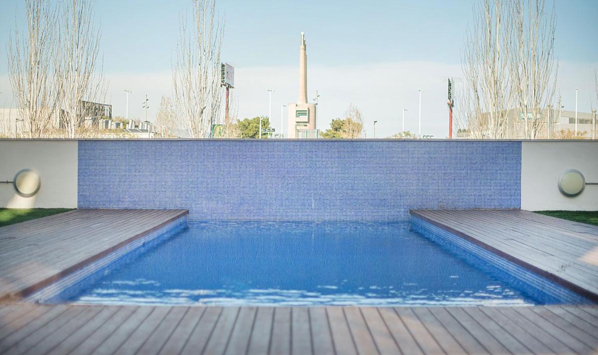Large Terrace Luxury Apartment ซานต์อาเตรียเดเบซอซ ภายนอก รูปภาพ